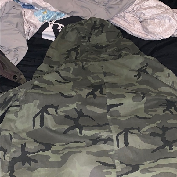 Forever 21 camouflage jacket - Picture 3 of 3
